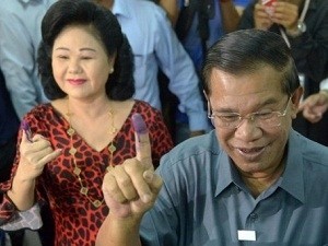 Partai CPP  menolak  berita persekongkolan  dengan  NEC  untuk melakukan  kecurangan pemilu Parlemen di Kamboja. - ảnh 1